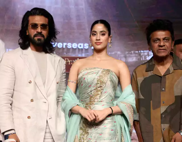 Peddi Banglore Press Meet Photos
